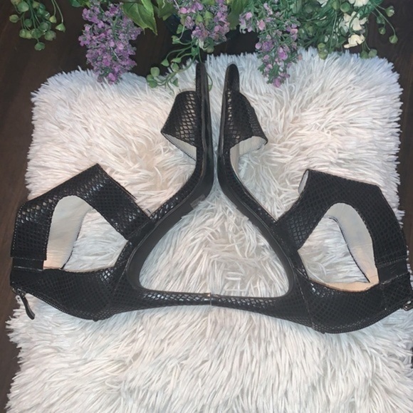 Cato Heels Ankle Strap Back Zip Black Snakeskin size 7 - Picture 6 of 8